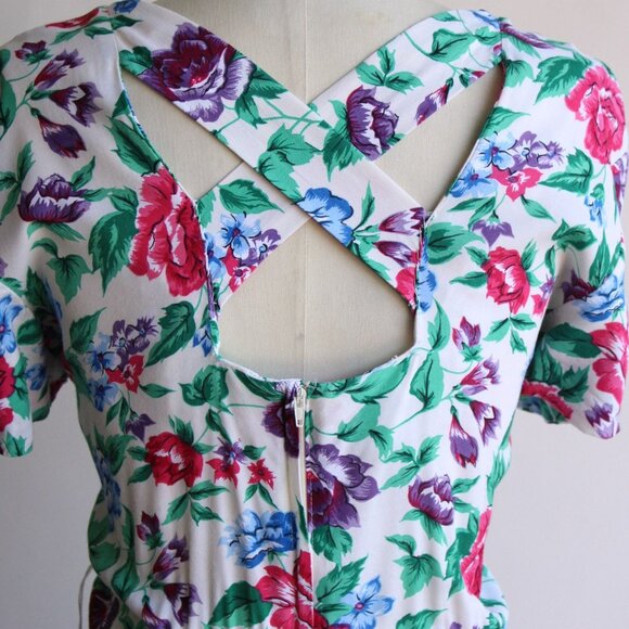Vintage 1980's Dress with Pockets, Tareti Howard Levi Floral print with Criss Cr - Picture 8 of 10